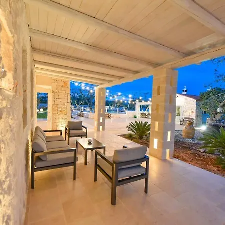 Villa Moonrice
